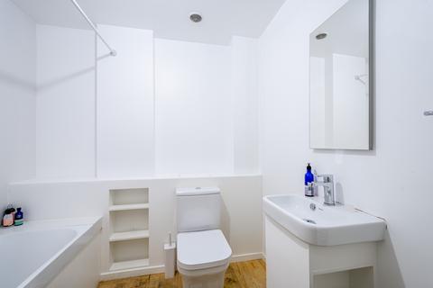 8 Temple Yard, London, E2 6QD