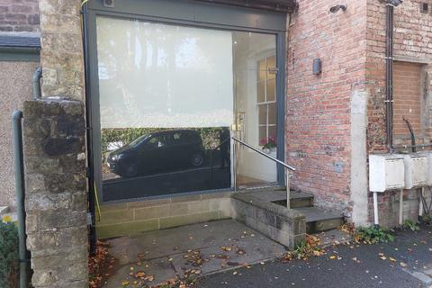 Retail property (high street) to rent, 3 The Quadrant, Buxton, Derbyshire, SK17