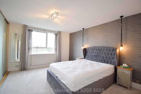 2 bedroom flat for sale, Station Road, London