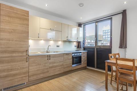 Flat 17, Chamberlain Court Silwood Street, London, SE16 2AZ
