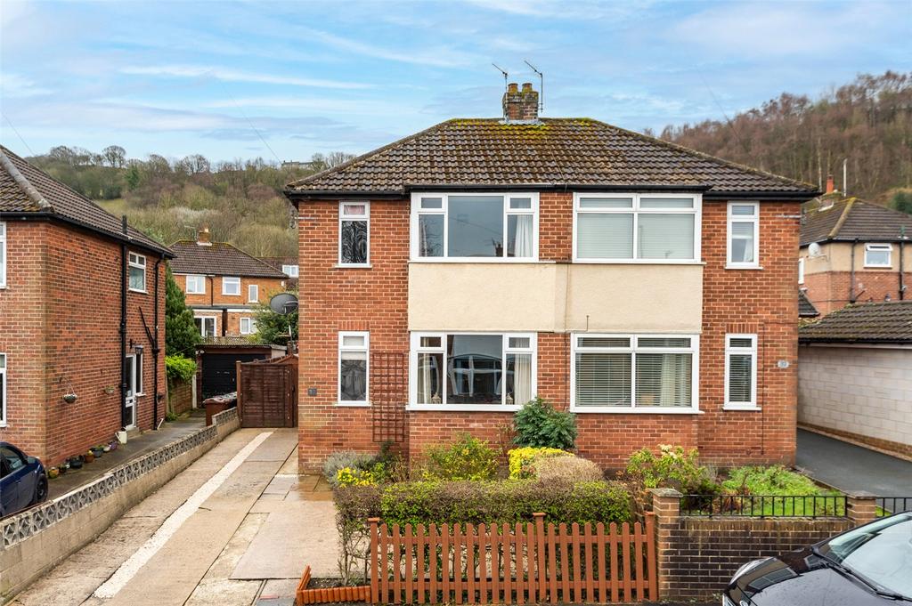 Milner Bank, Otley, West Yorkshire, LS21 3 bed semidetached house for