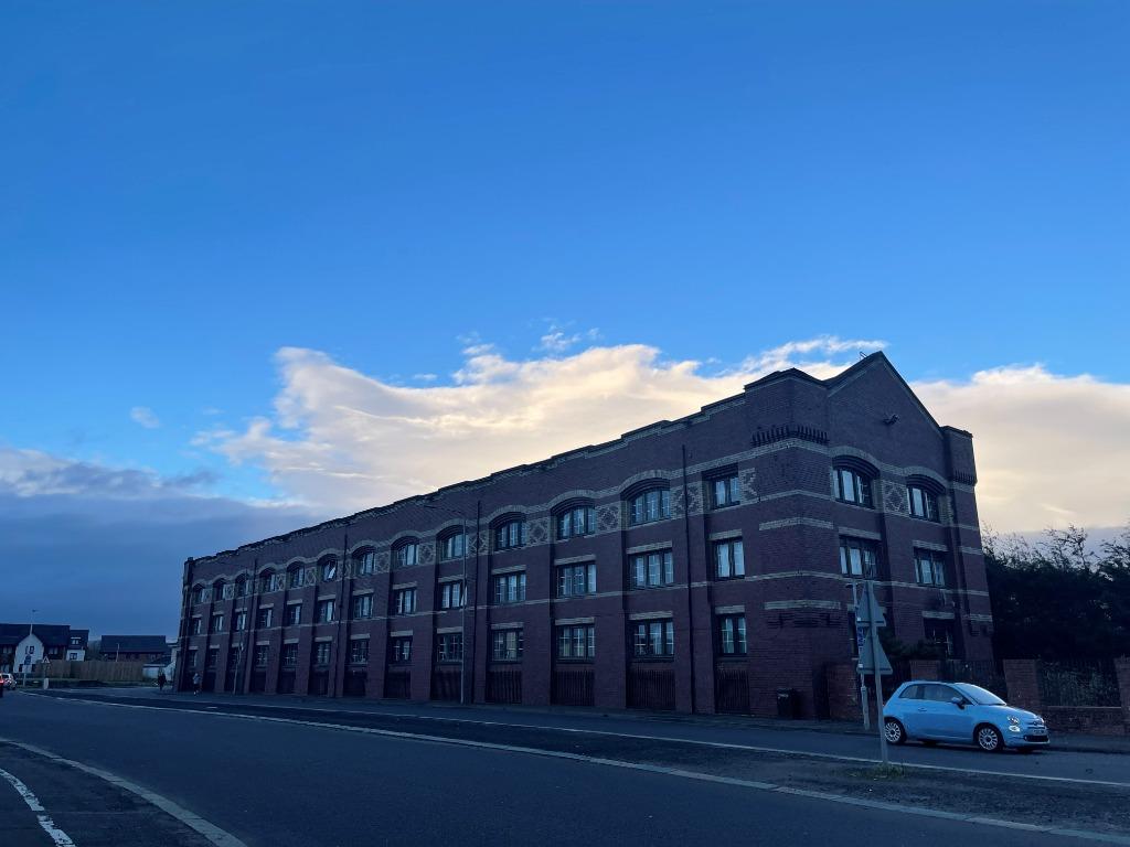 Inchinnan Court, Paisley, Renfrewshire, PA3 2 bed property £520 pcm