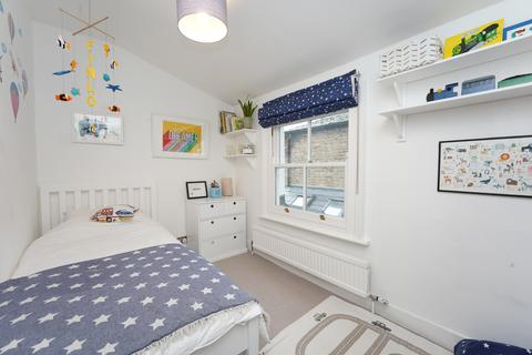 26 Gladwyn Road, London, SW15 1JY