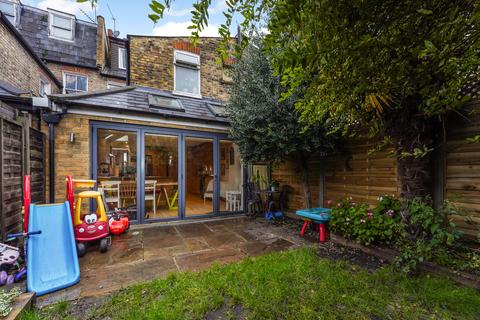 26 Gladwyn Road, London, SW15 1JY