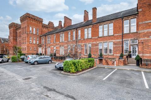 Flat 16, Charlemont Crookbarrow Road, Brockhill Village, Worcester, WR5 2PA