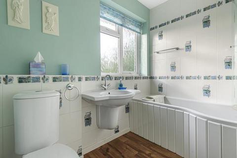 28 Isis Close, Long Hanborough, Witney, OX29 8JN