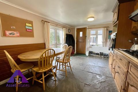 4 bedroom detached house for sale - Cwm Farm Road, Six Bells, Abertillery, NP13 2PA