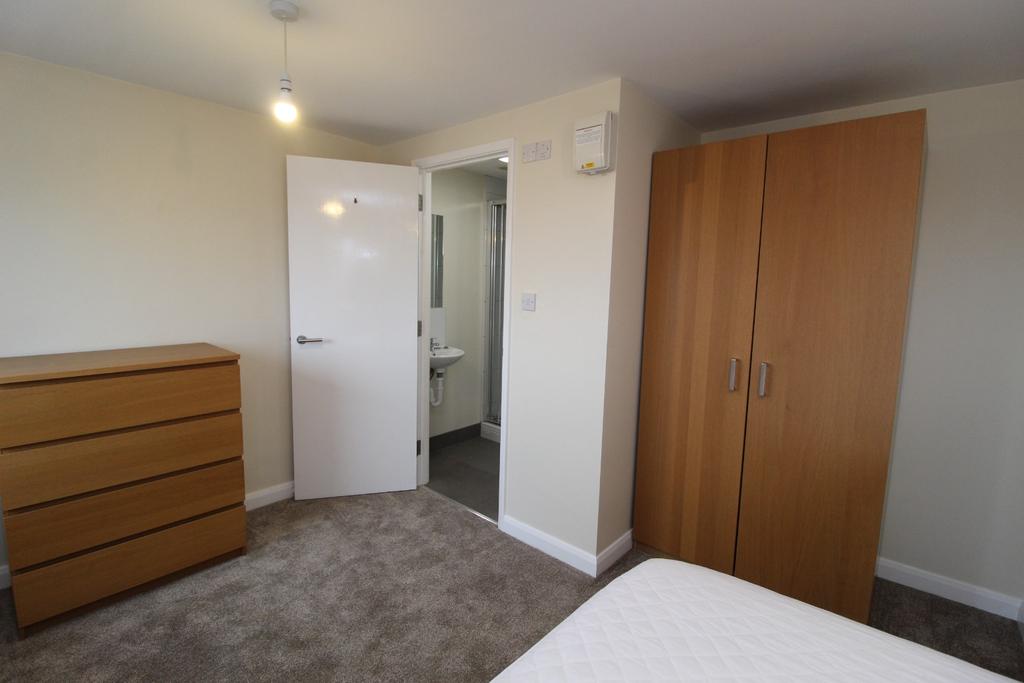 Crabtree Lane, Hemel Hempstead, Hertfordshire, HP3 9EL 1 bed end of