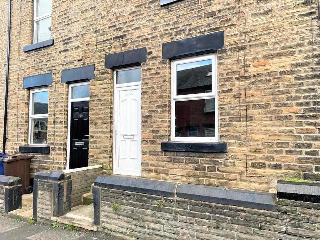 Blenheim Road, Barnsley, S70 4 bed terraced house to rent £825 pcm (£