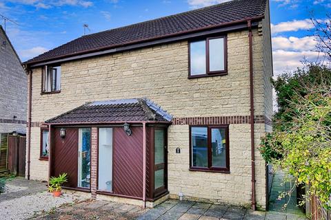 2 bedroom semi-detached house to rent, Burnham Road, MALMESBURY