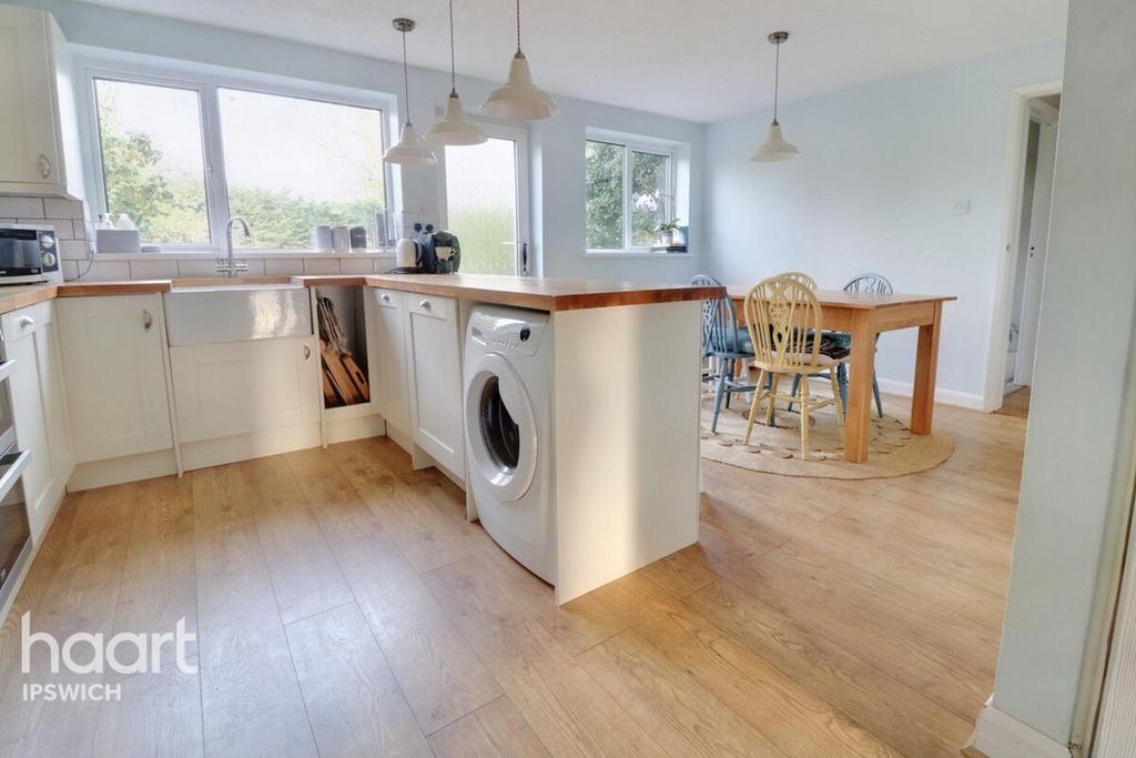 Digby Road, Ipswich 4 bed detached house £500,000