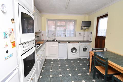 3 bedroom detached bungalow for sale - Elm Wood Close, Swalecliffe, Whitstable