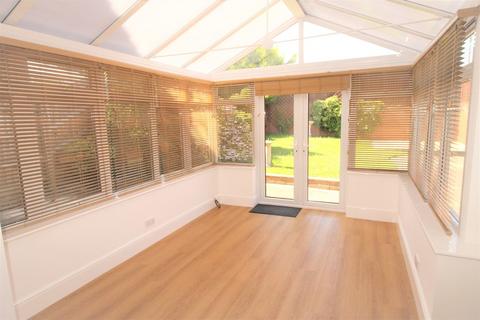 3 bedroom detached house to rent, Fowler Close, Exminster