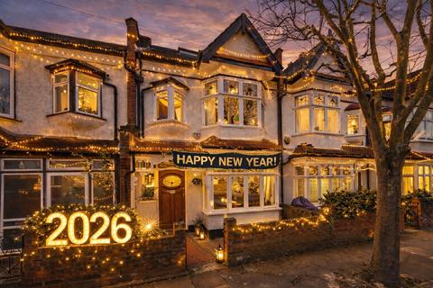 4 bedroom terraced house to rent, Edencourt Road, London, SW16
