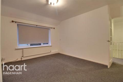 Northfield Gardens, Dagenham, RM9