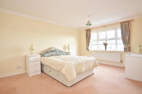 4 bedroom detached house for sale - St Mark's Avenue, Harrogate