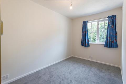 3 bedroom semi-detached house to rent, Payton Drive, Burgess Hill, West Sussex, RH15