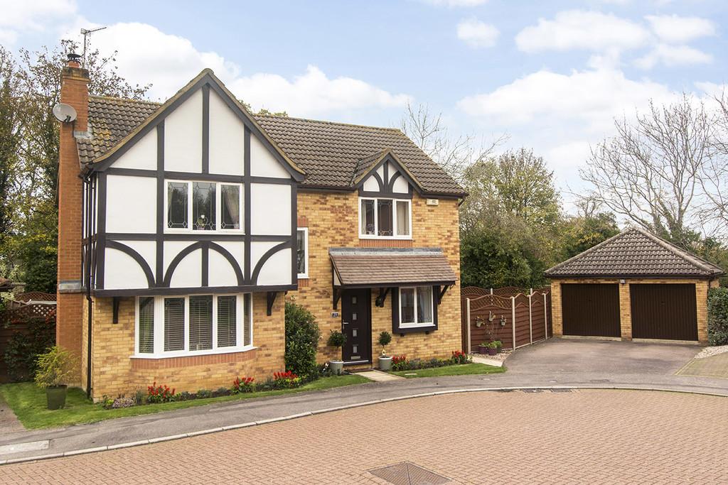 Woodland Walk, Northampton 4 bed detached house for sale £525,000