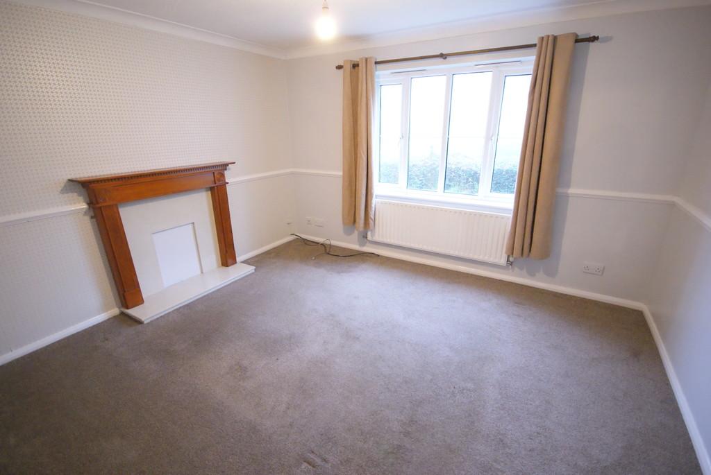 Lichfield Road, Bracebridge Heath... 3 bed detached house £995 pcm (£