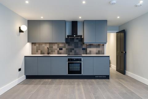 Studio to rent, Beak Street, Carnaby W1