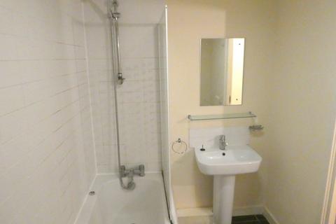 3 bedroom apartment to rent, Plymouth Grove, Victoria Park, Manchester