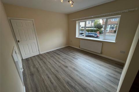4 bedroom semi-detached house to rent - Conway Road, Shirley, Solihull, West Midlands, B90