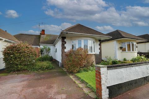2 bedroom semi-detached bungalow for sale - Flamboro Close, Leigh-on-Sea