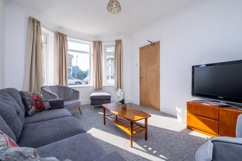 1 bedroom detached house to rent, Beswick Avenue, Ensbury Park