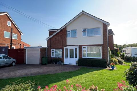 4 bedroom semi-detached house for sale - Chetwynd Drive, Melton Mowbray