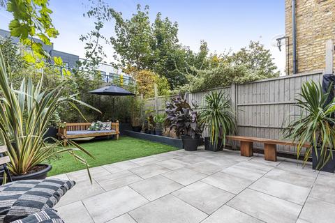 26 Calais Street, London, SE5 9LP