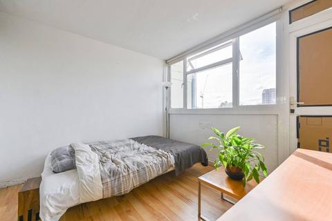 2 bedroom flat for sale, Deverell Street, London Bridge, London, SE1