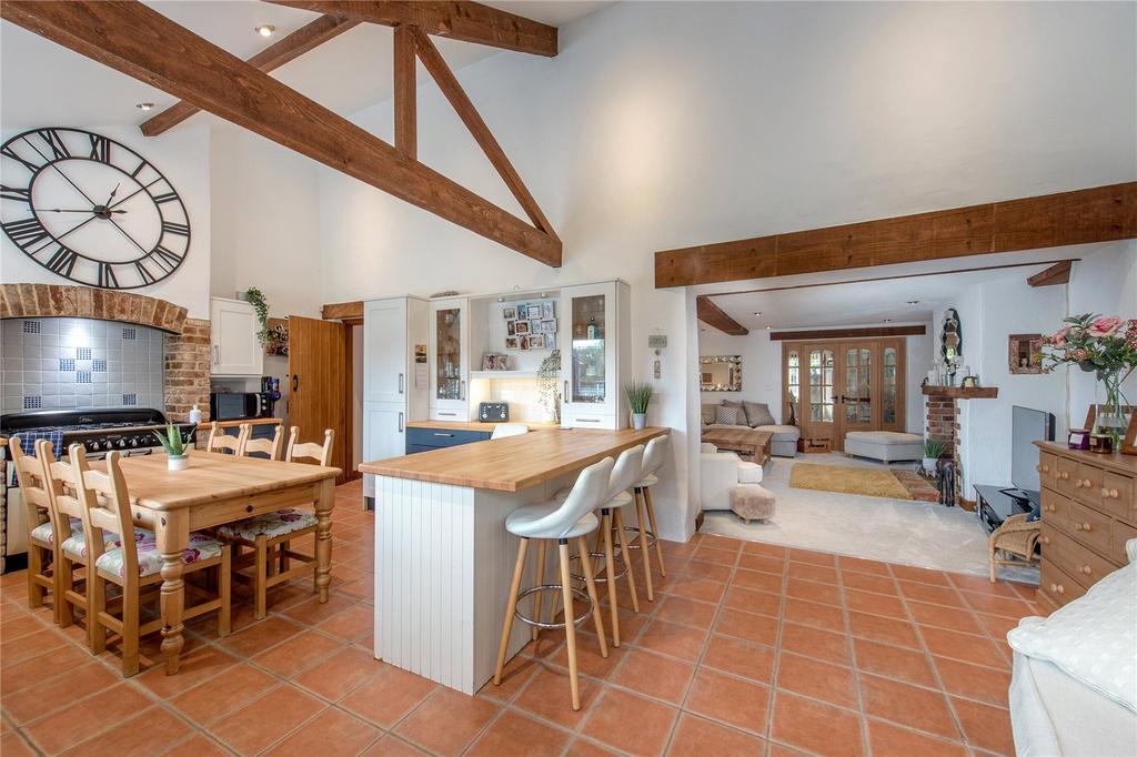 Hyde Lane, Bathpool, Taunton... 4 bed terraced house £500,000
