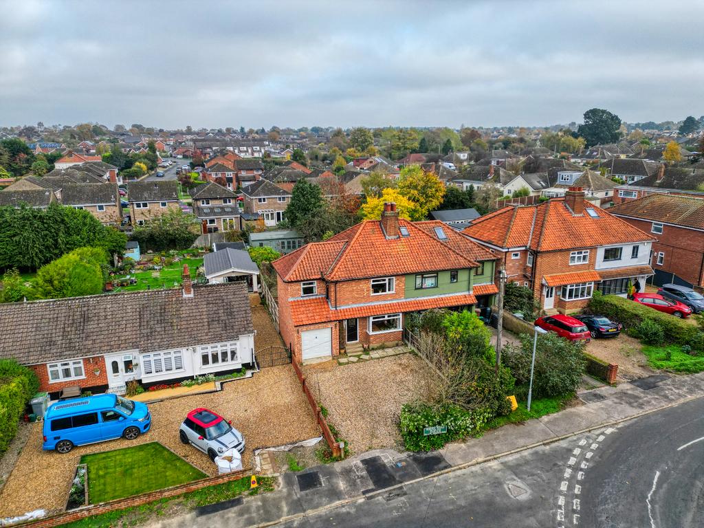 Burma Road, Old Catton, Norwich, NR6. 4 bed semidetached house £375,000