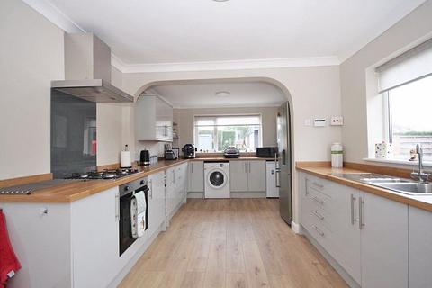 9 Cheesemans Lane, Waltham, Grimsby, DN37 0EP