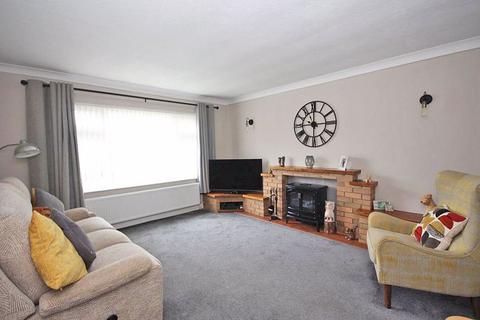 9 Cheesemans Lane, Waltham, Grimsby, DN37 0EP