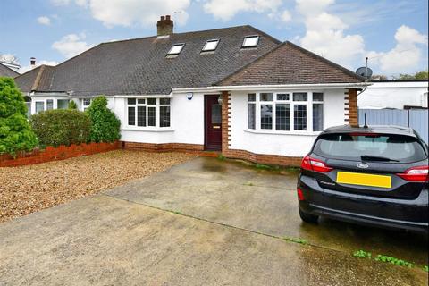 16 Greentrees Avenue, Tonbridge, TN10 4ND