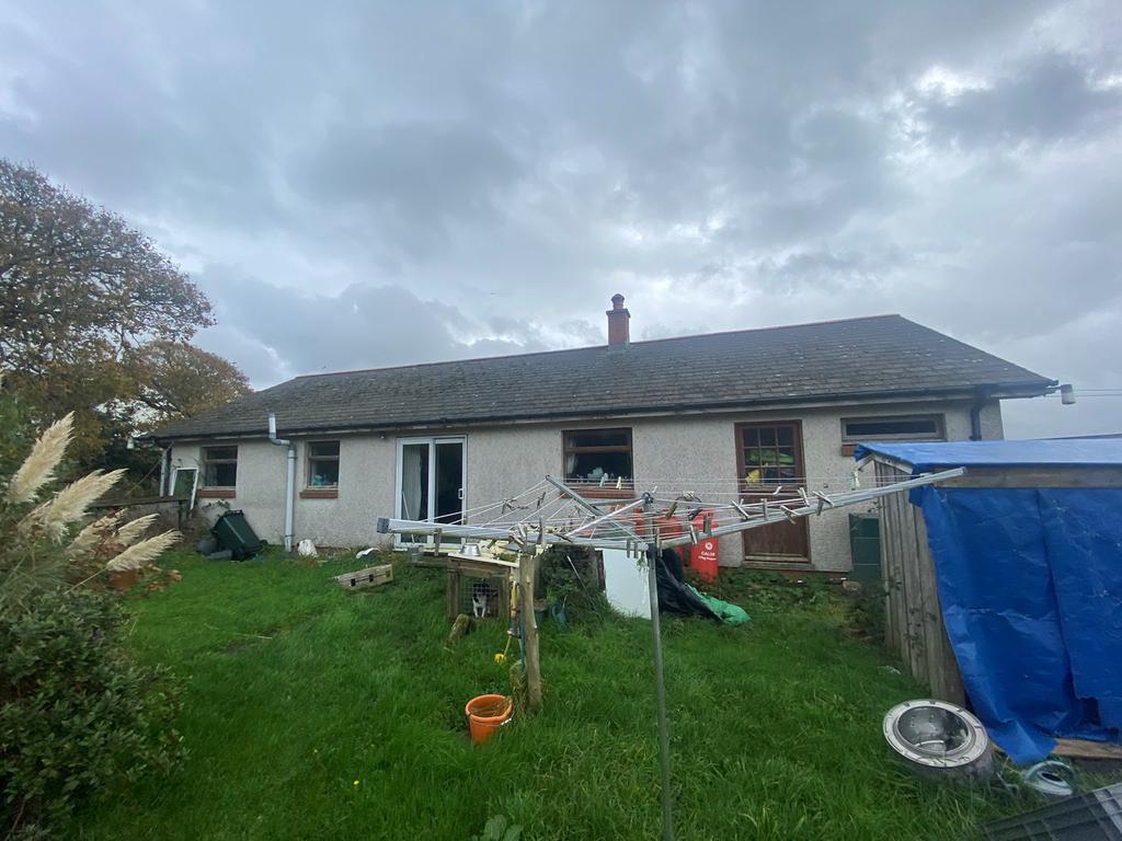 New Cross, Aberystwyth, SY23 3 bed bungalow £219,950