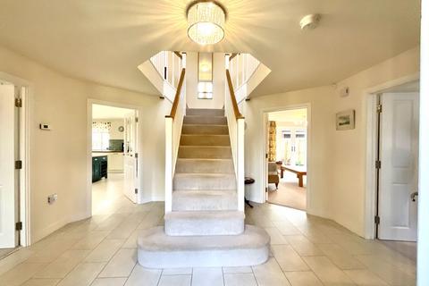 5 bedroom detached house for sale - Wild Flower Close, Stapeley, Nantwich, Cheshire