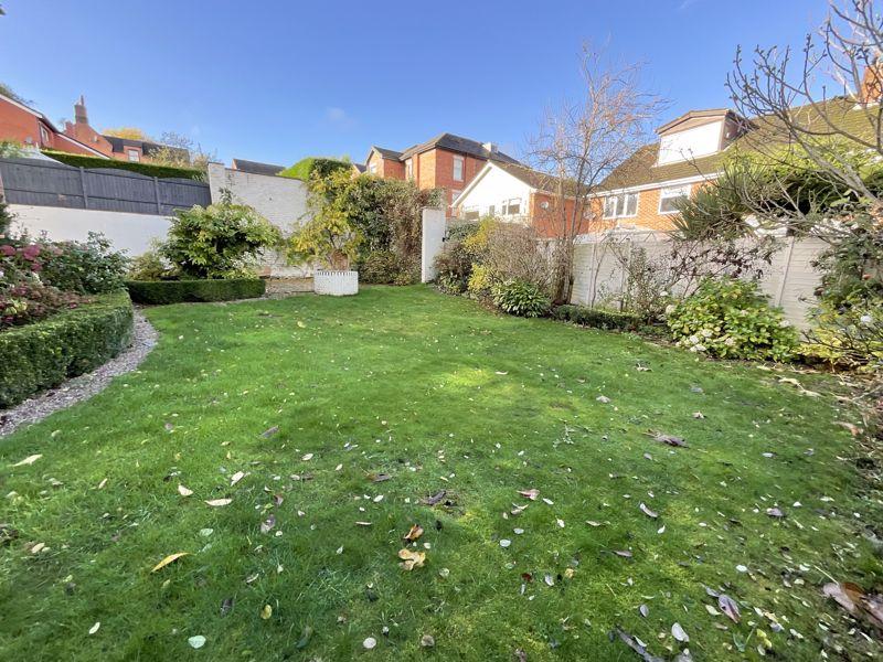 Gladstone Place, Penkhull 4 bed detached house £525,000