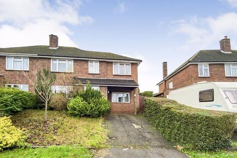 11 Chapmans Crescent, Chesham, HP5 2QU