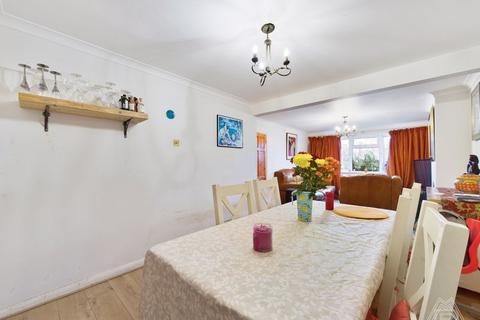 11 Chapmans Crescent, Chesham, HP5 2QU