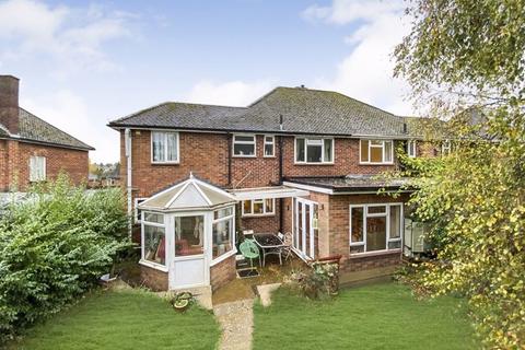 11 Chapmans Crescent, Chesham, HP5 2QU