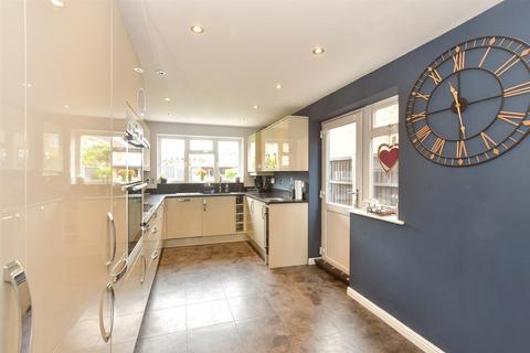 4 bedroom detached house for sale, Caladonia Lane, Wickford, Essex