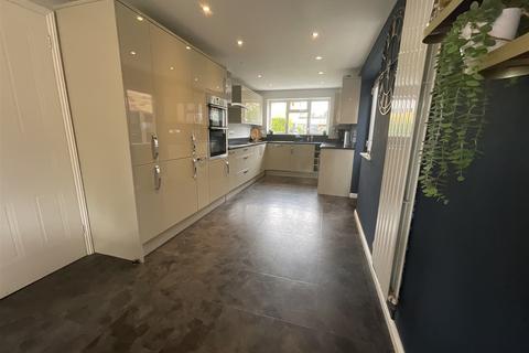 4 bedroom detached house for sale, Caladonia Lane, Wickford, Essex