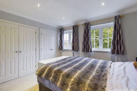 11 Braeside, Naphill, High Wycombe, HP14 4RY