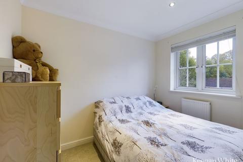 11 Braeside, Naphill, High Wycombe, HP14 4RY