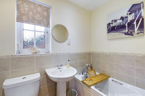 11 Braeside, Naphill, High Wycombe, HP14 4RY