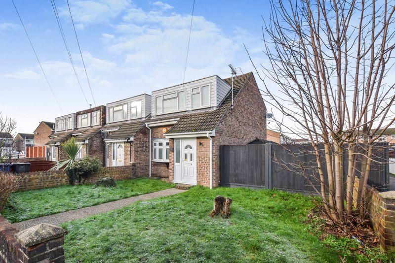 Calder, East Tilbury 3 bed end of terrace house £325,000