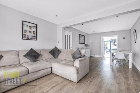 5 Connaught Road, Hornchurch, RM12 4NS