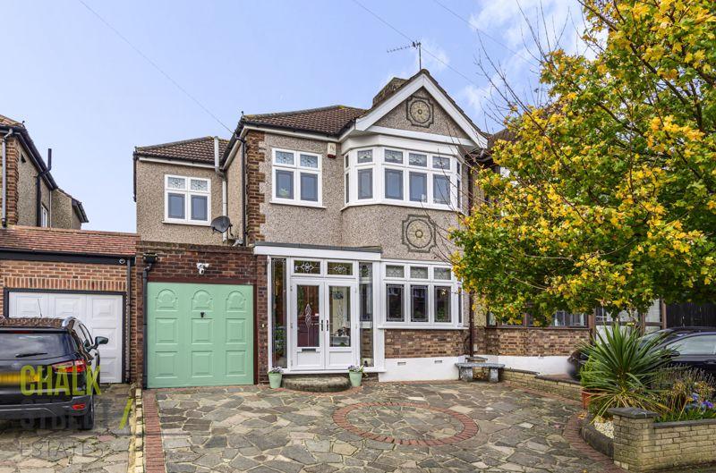 Goodwood Avenue, Hornchurch, RM12 3 bed semidetached house for sale